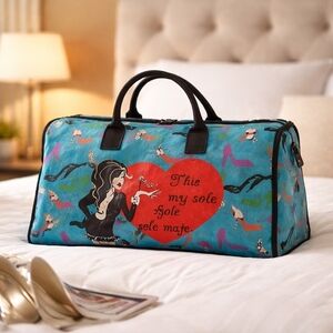 Stylish Women's Travel Bag with Heart Design